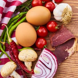 ダイエット中に野菜だけ食べてもダメ!タンパク質が必要な理由